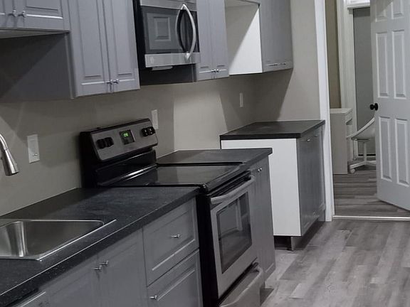 3rd image of 1413 Monroe St NW Floor 1