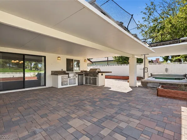 1209 Oak Tree Ln, Las Vegas, NV 89108