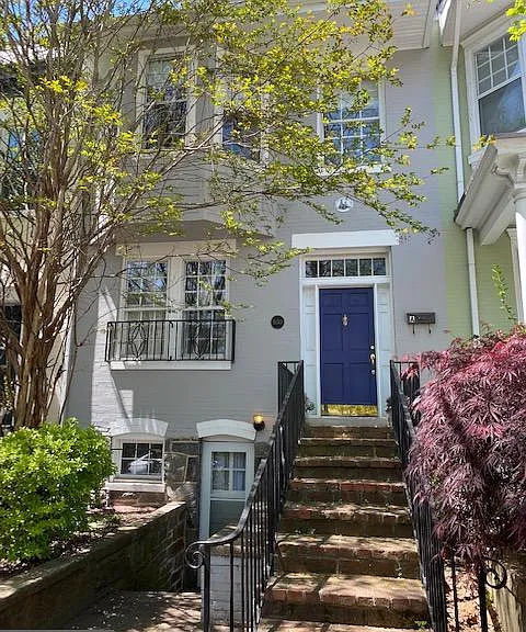 1650 33rd St NW #B — Photo 1