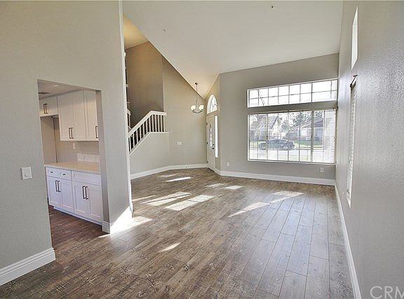 5th image of 13756 San Gabriel Ct