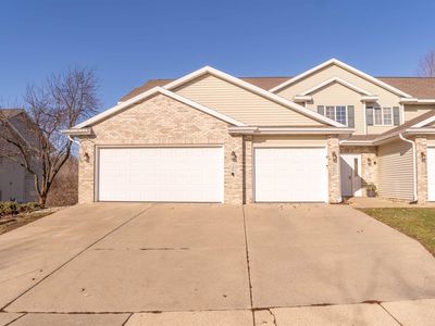 205 Parador Pl, Cottage Grove, WI, 53527