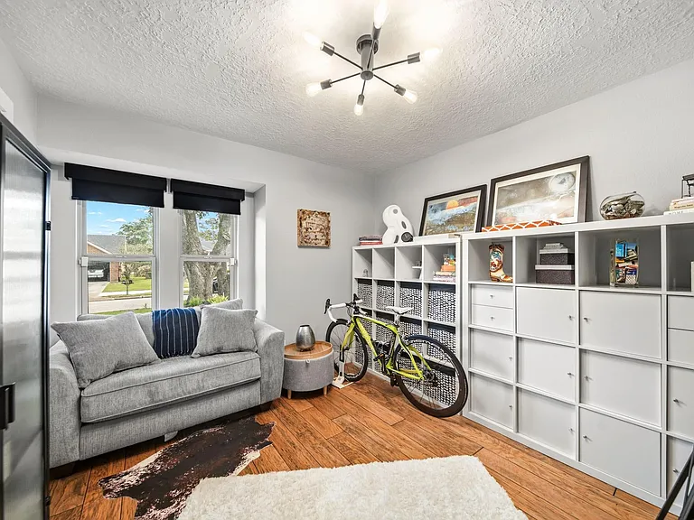 906 Maple Branch Ln — Photo 15