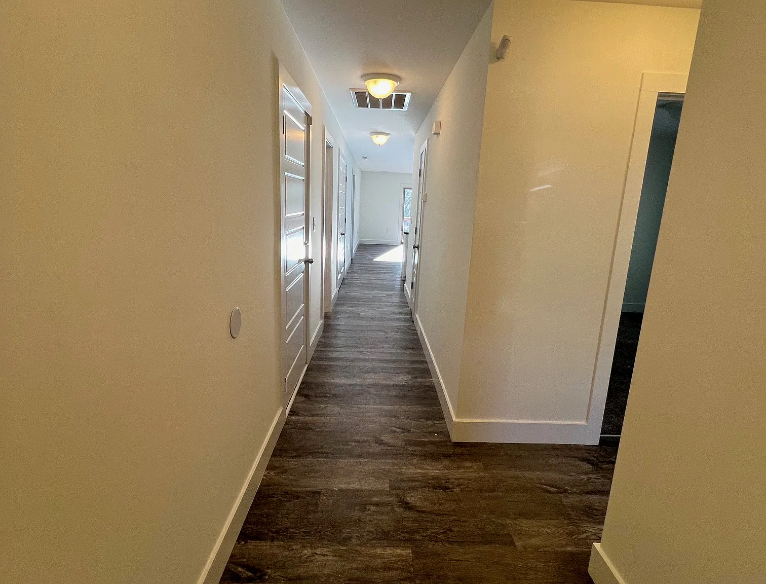 3 bed, 1500 sqft, $1,725 — Photo 2