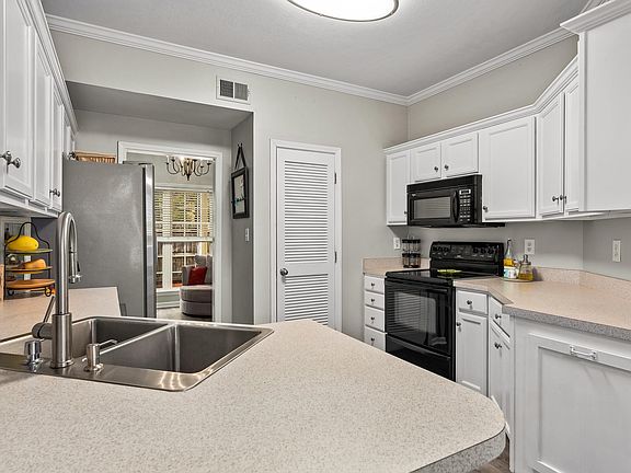 3rd image of 4117 River Walk Ln