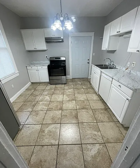 2674 Myrtle St — Photo 26