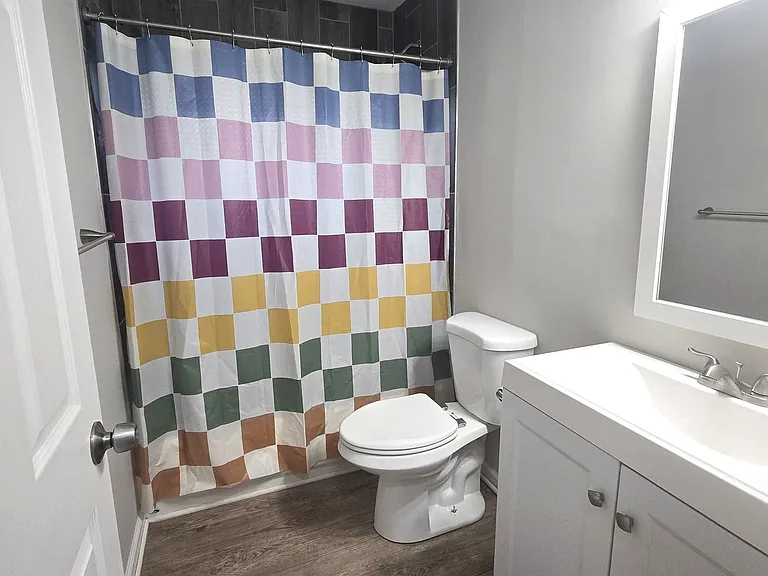 1032 Valley Stream Rd — Photo 16