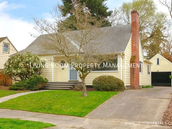 3740 SE Tibbetts St, Portland, OR 97202