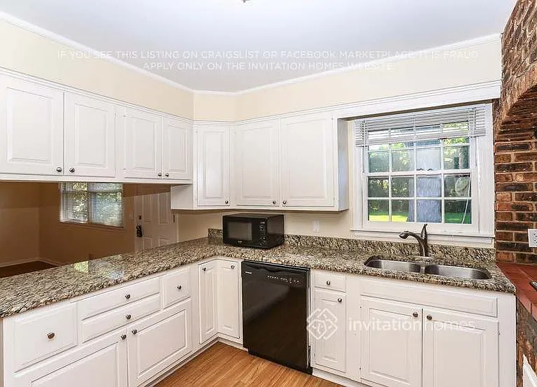 1159 Blackhawk Dr — Photo 10