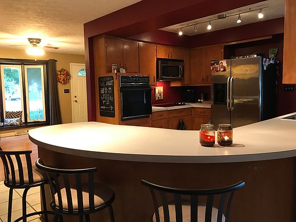 3rd image of 4558 E Lewis Dr