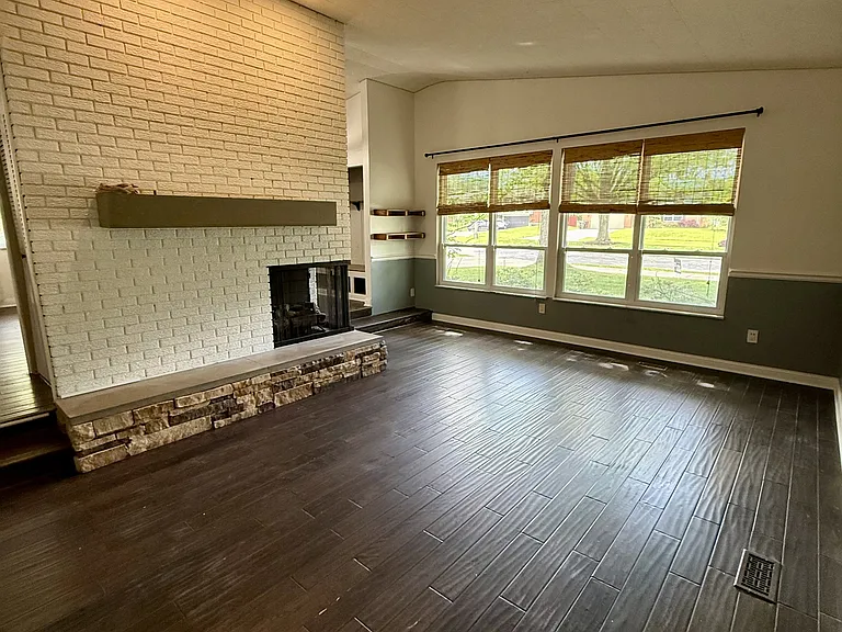 3049 E Stroop Rd — Photo 7