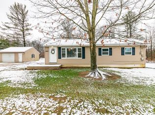 13619 Hall Rd, Chardon, OH 44024