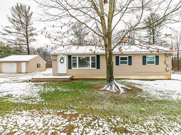 13619 Hall Rd, Chardon, OH 44024