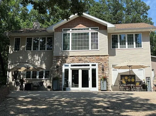 30277 Bonanza Rd, Beardsley, MN 56211