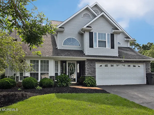 142 Blue Sea Lane, Toms River, NJ 08753