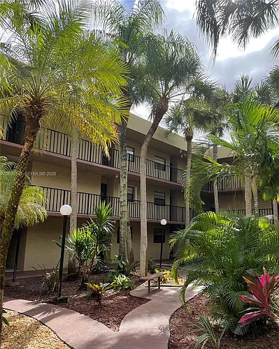 10835 SW 112th Ave #212 Photo 1