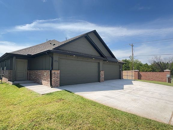 2nd image of 11517 University Dr