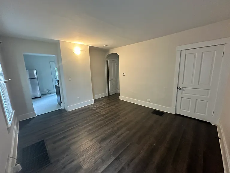 450 Williams Ave — Photo 6