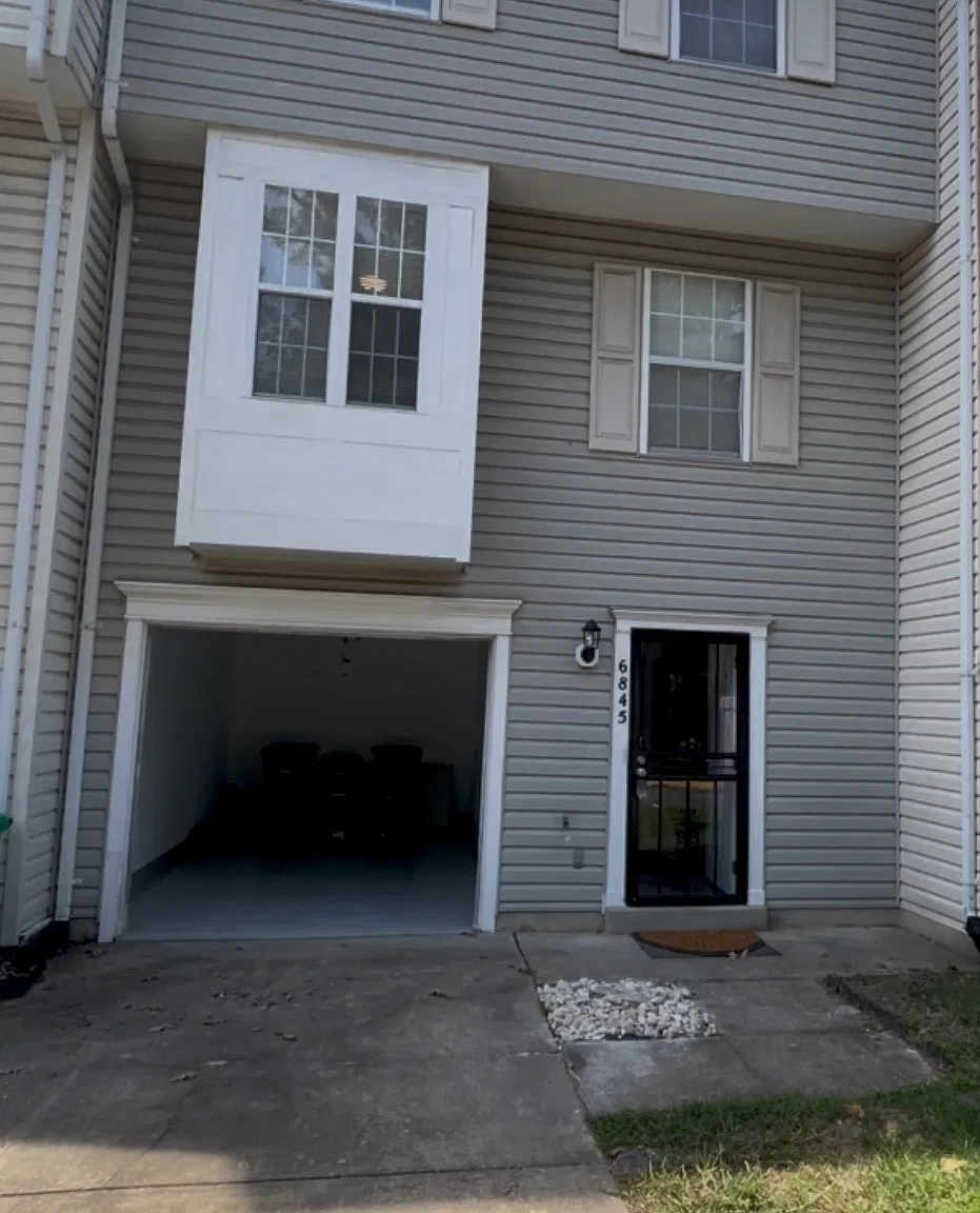 3 bed, 1332 sqft, $2,675 — Photo 1