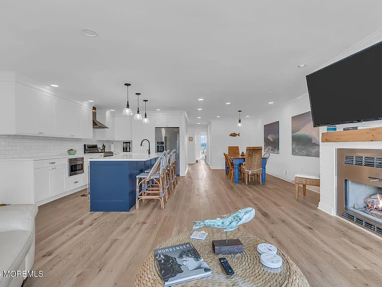 118 Ashley Ave — Photo 24