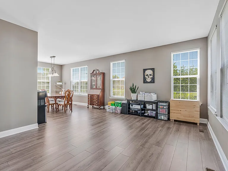 611 Curtin Pl SE — Photo 8