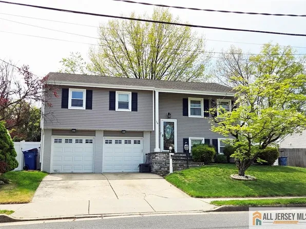16 10th Ave, Monroe Township, NJ 08831