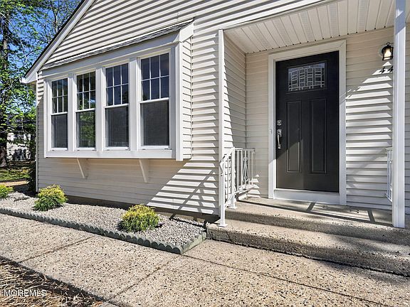 4th image of 44 Penwood Drive #55