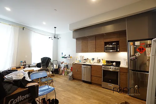 49 Rochester Ave #1L Photo 1