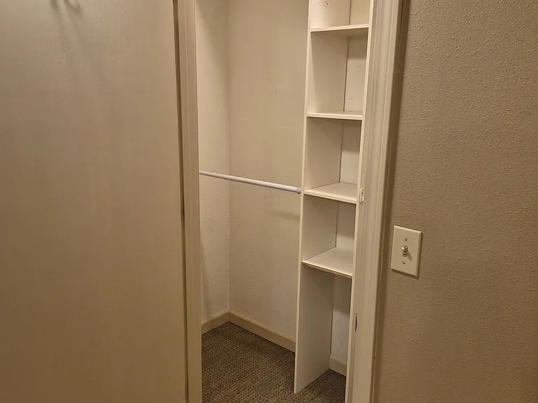 908 Cedar St #D — Photo 15