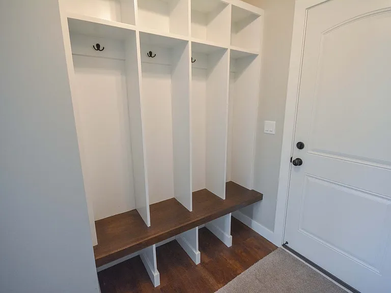 3548 Bridgeview Dr SE — Photo 17