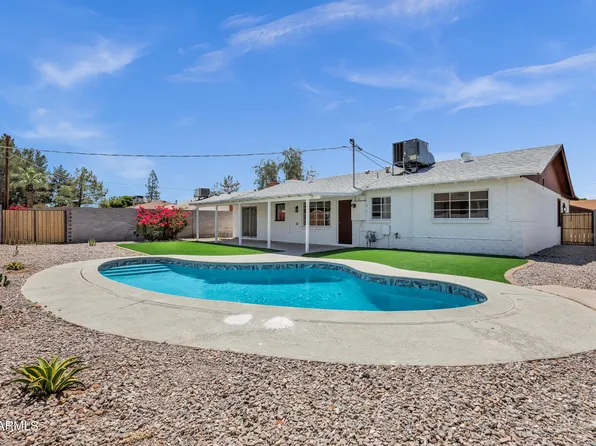 8002 E WHITTON Avenue, Scottsdale, AZ 85251