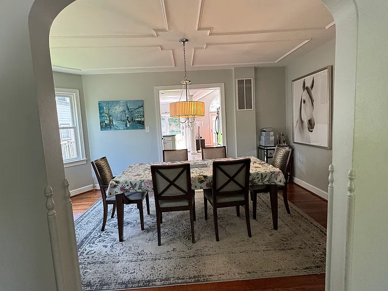 5716 Grosvenor Ln — Photo 15