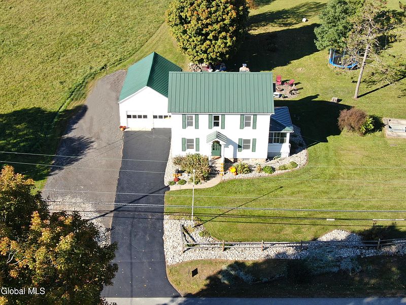 4th image of 1121 W Galway Road