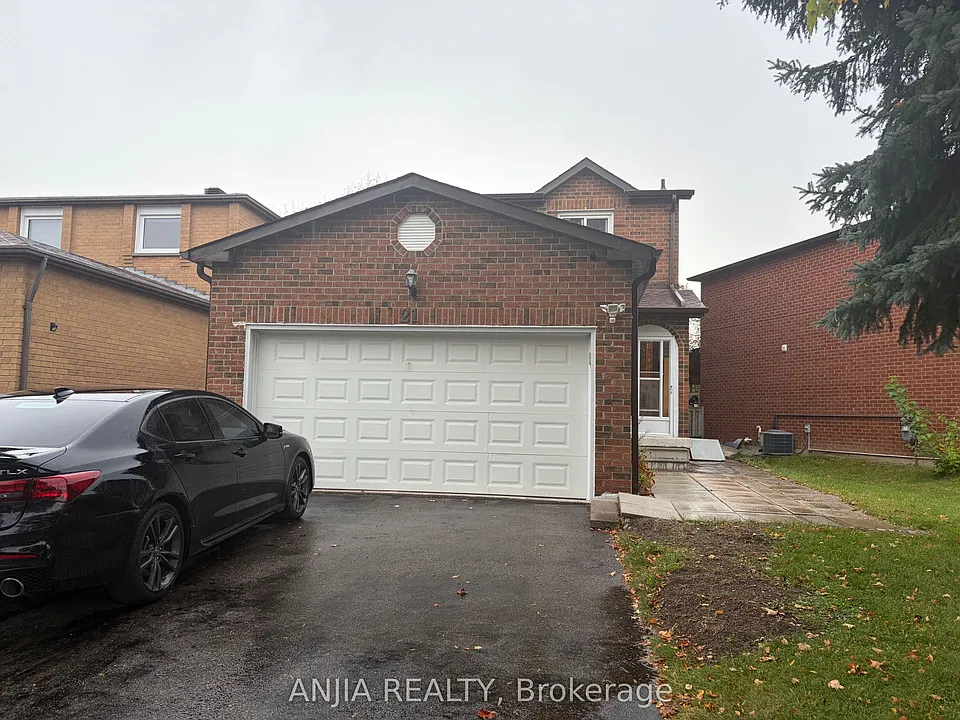 21 Tangmere Cres