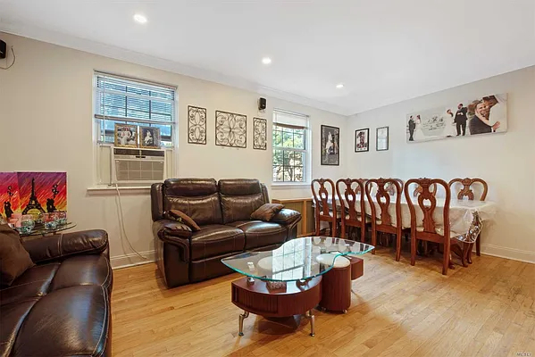 Sold by Century 21 American Homes | media 3