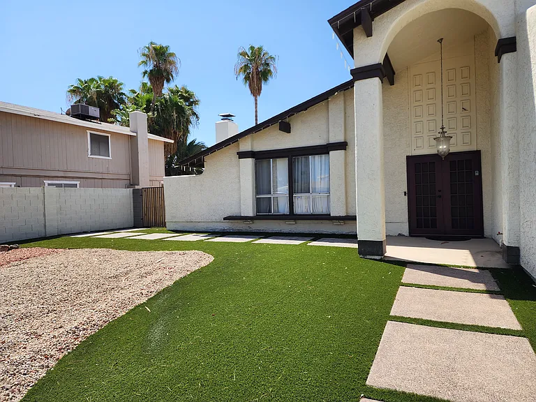 3367 W Grandview Rd — Photo 3