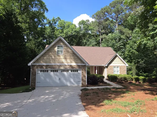 640 Lake Dr, Pine Mountain, GA 31822