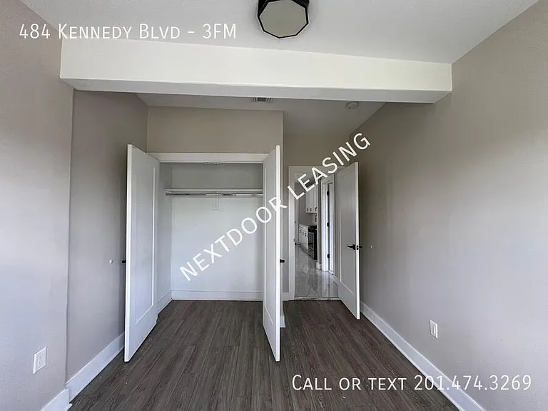 484 Kennedy Blvd #3FM — Photo 8