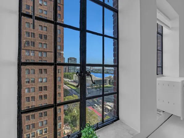 25 Tudor City Place image 5 of 18