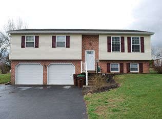 1278 Boyer Mill Rd, Chambersburg, PA 17202
