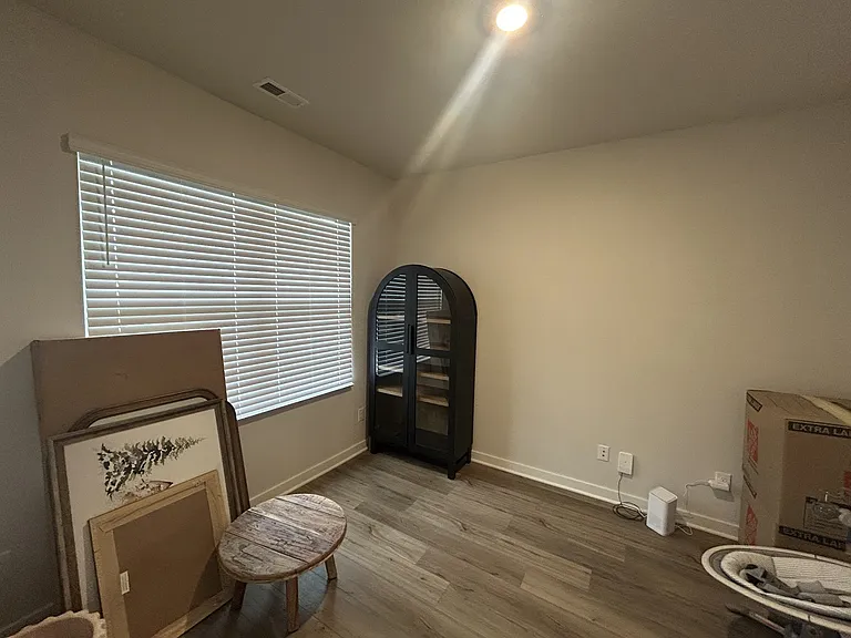 1055 Ross Farms Blvd — Photo 4