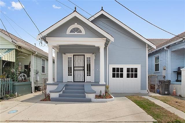1st image of 1635 Louisa St