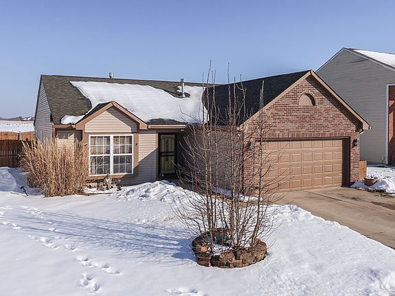 2nd image of 1220 Harvest Ridge Cir