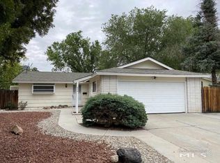 828 La Sierra Ct, Sparks, NV