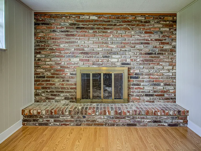9521 Mobile Dr — Photo 35