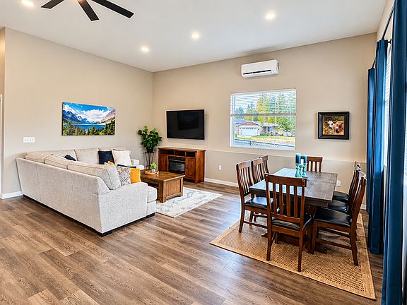 5th image of 698 E Anchor Way