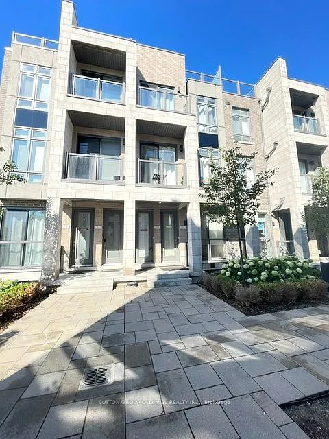 721 Lawrence Ave W #71