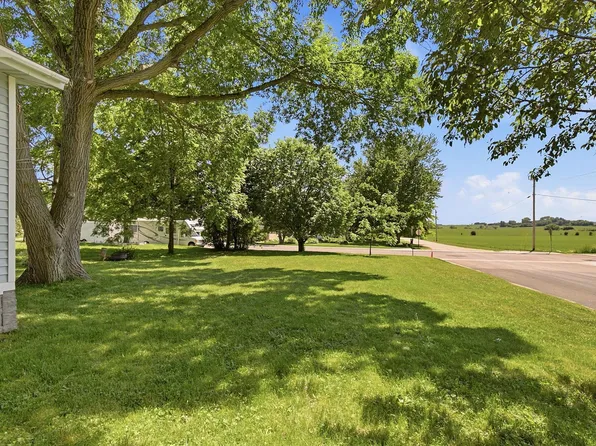 717 Forest St, Kenyon, MN 55946