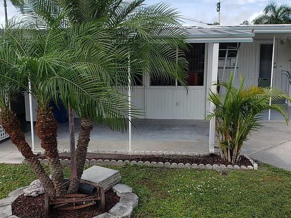 4th image of 3912 Oakwood #29