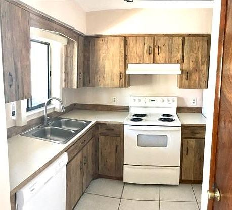3rd image of 3553 Forest Branch Dr APT C