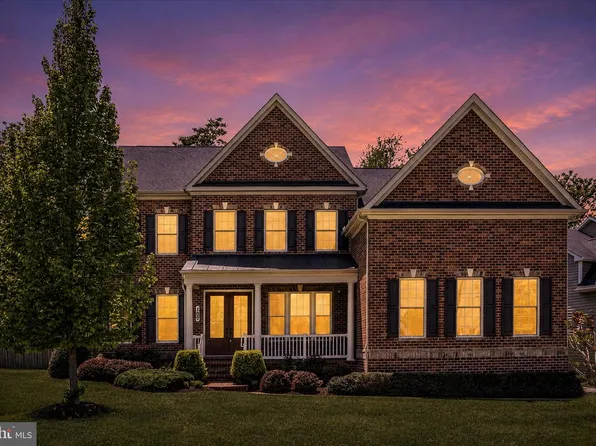 100 Castle Oak Ct, Clarksburg, MD 20871